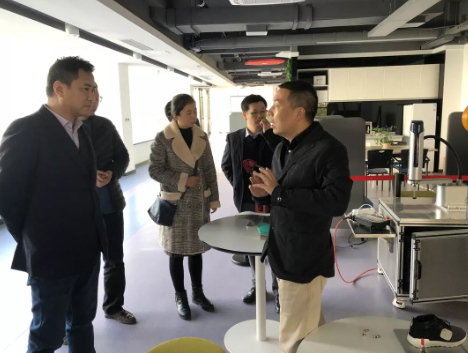 產(chǎn)業(yè)發(fā)展，人才先行——河海大學(xué)機(jī)電工程學(xué)院副院長(zhǎng)樓力律就校企合作事宜蒞臨我司參觀考察